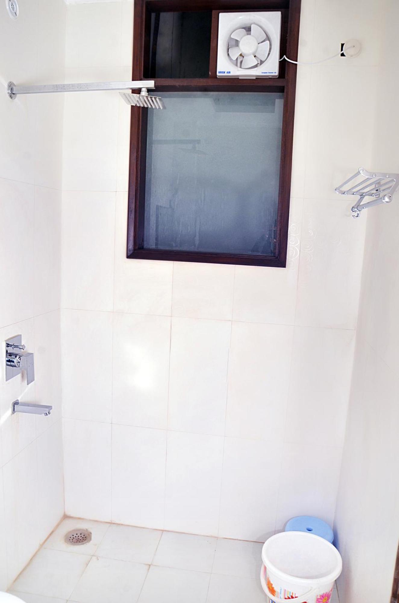 Bilberry Hotel Rewāri Екстериор снимка