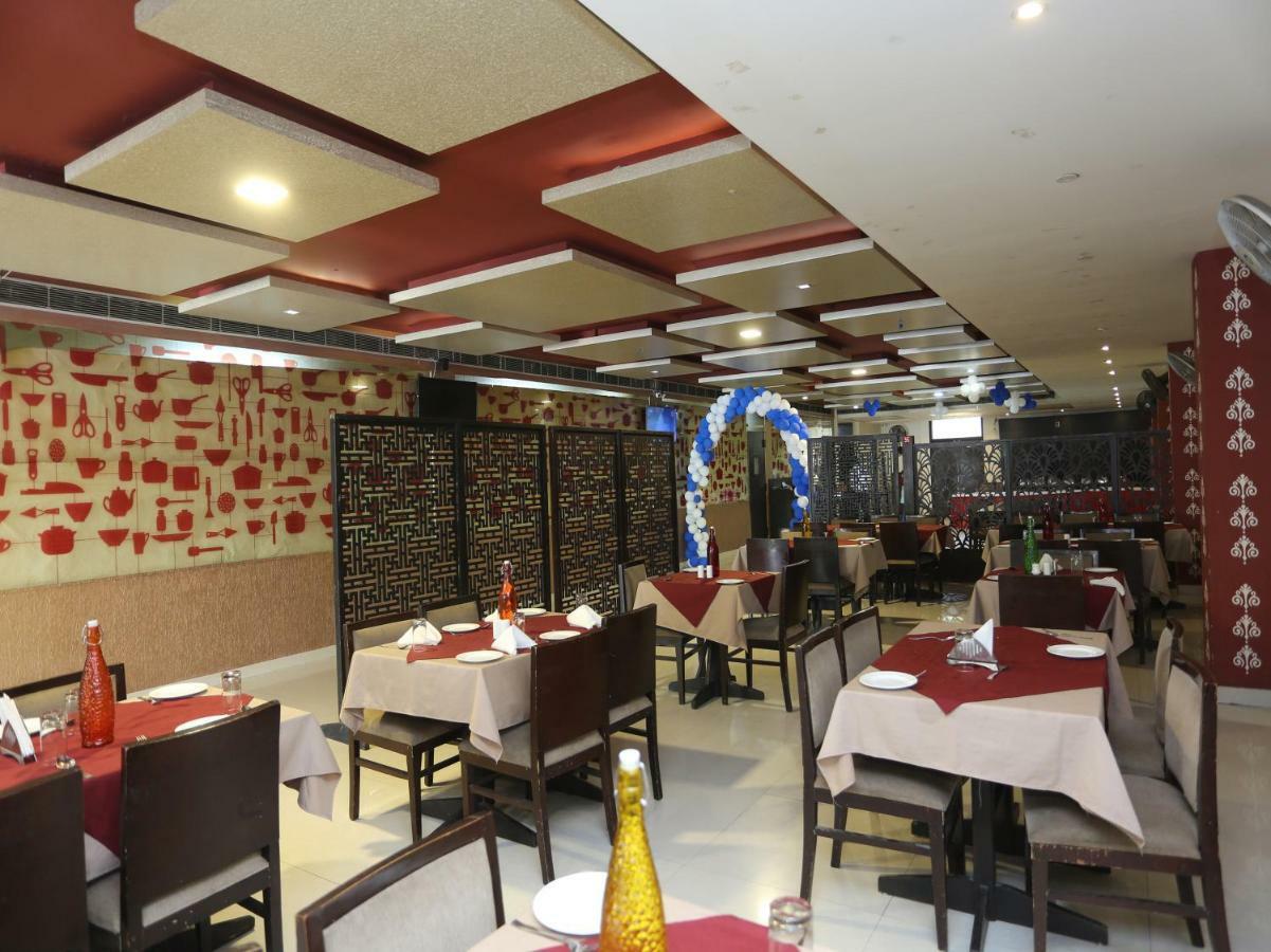 Bilberry Hotel Rewāri Екстериор снимка