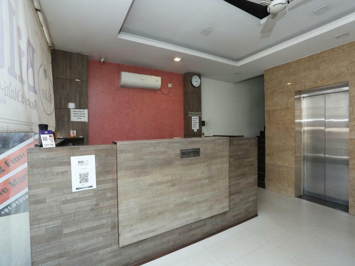 Bilberry Hotel Rewāri Екстериор снимка