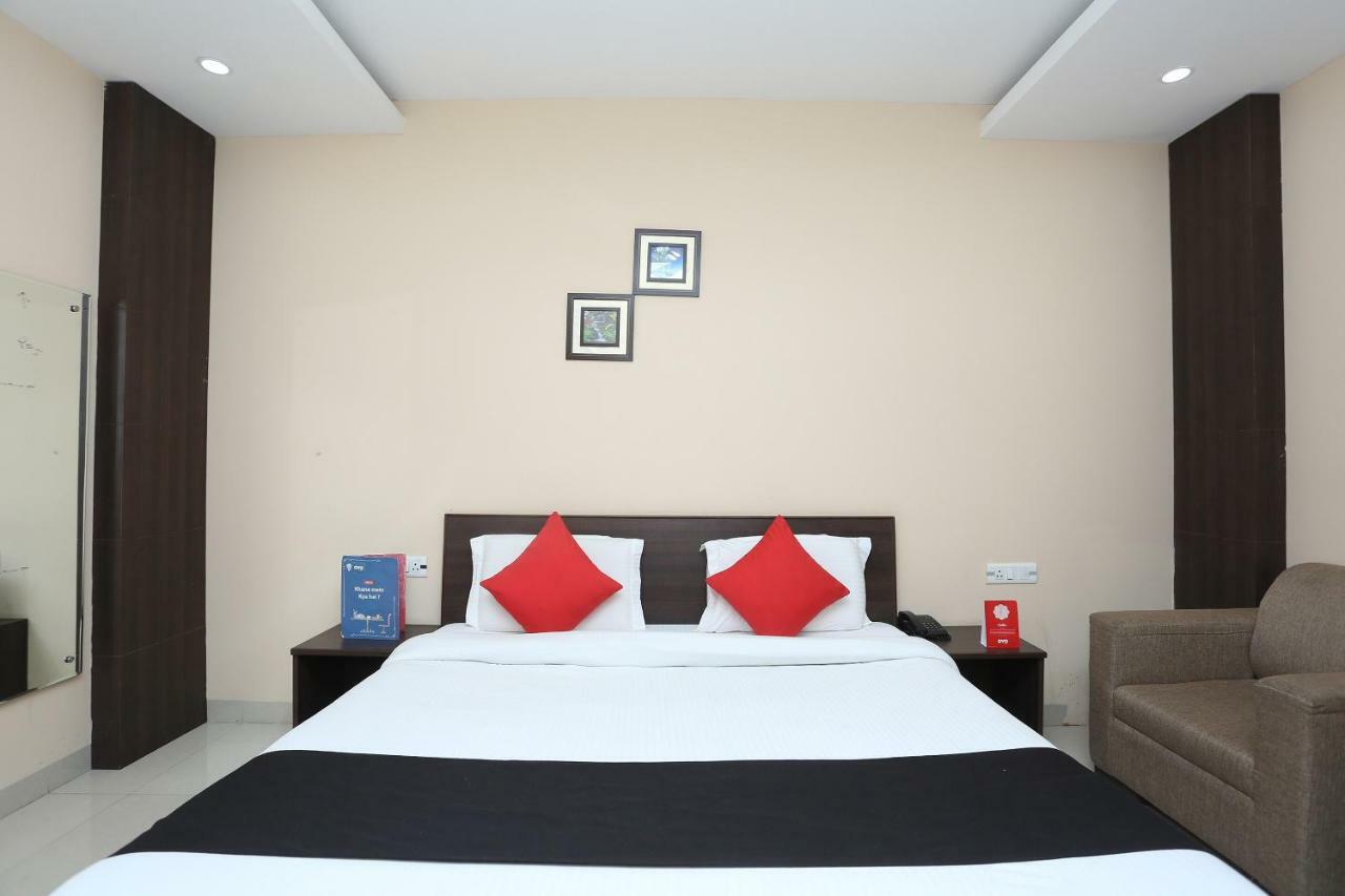 Bilberry Hotel Rewāri Екстериор снимка